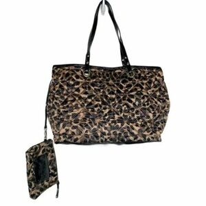 Stylish Quilted Tote Bag with Pouch